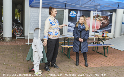 25.10.2025 - Illustrationen und Wall Art mit Katharina Konte und Architekten Herbert Kocht des Marx-Zentrum  